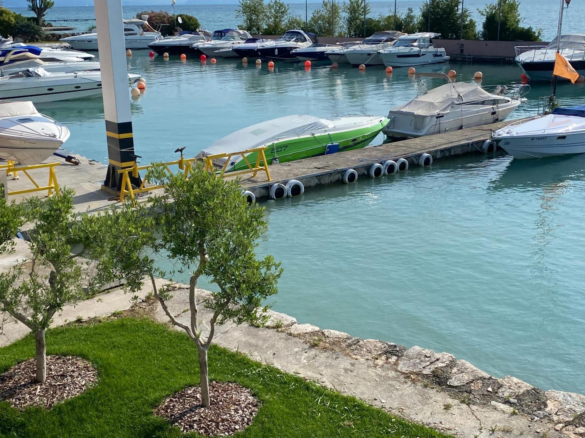 Sirmio Apartments - Darsena Stay Sirmione Extérieur photo