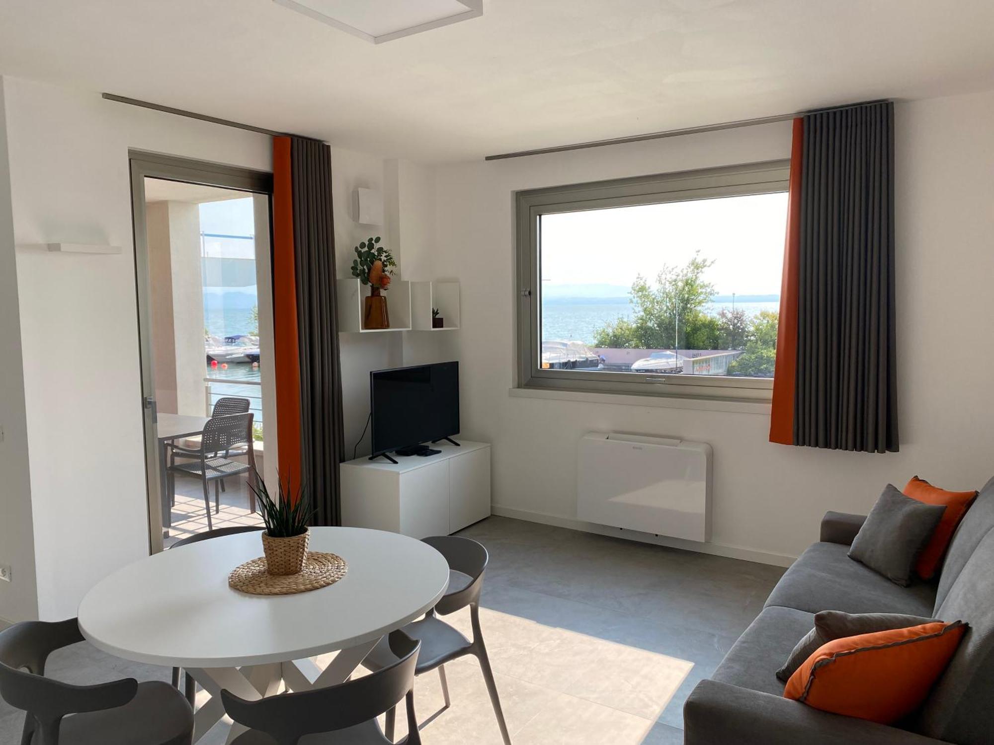 Sirmio Apartments - Darsena Stay Sirmione Extérieur photo