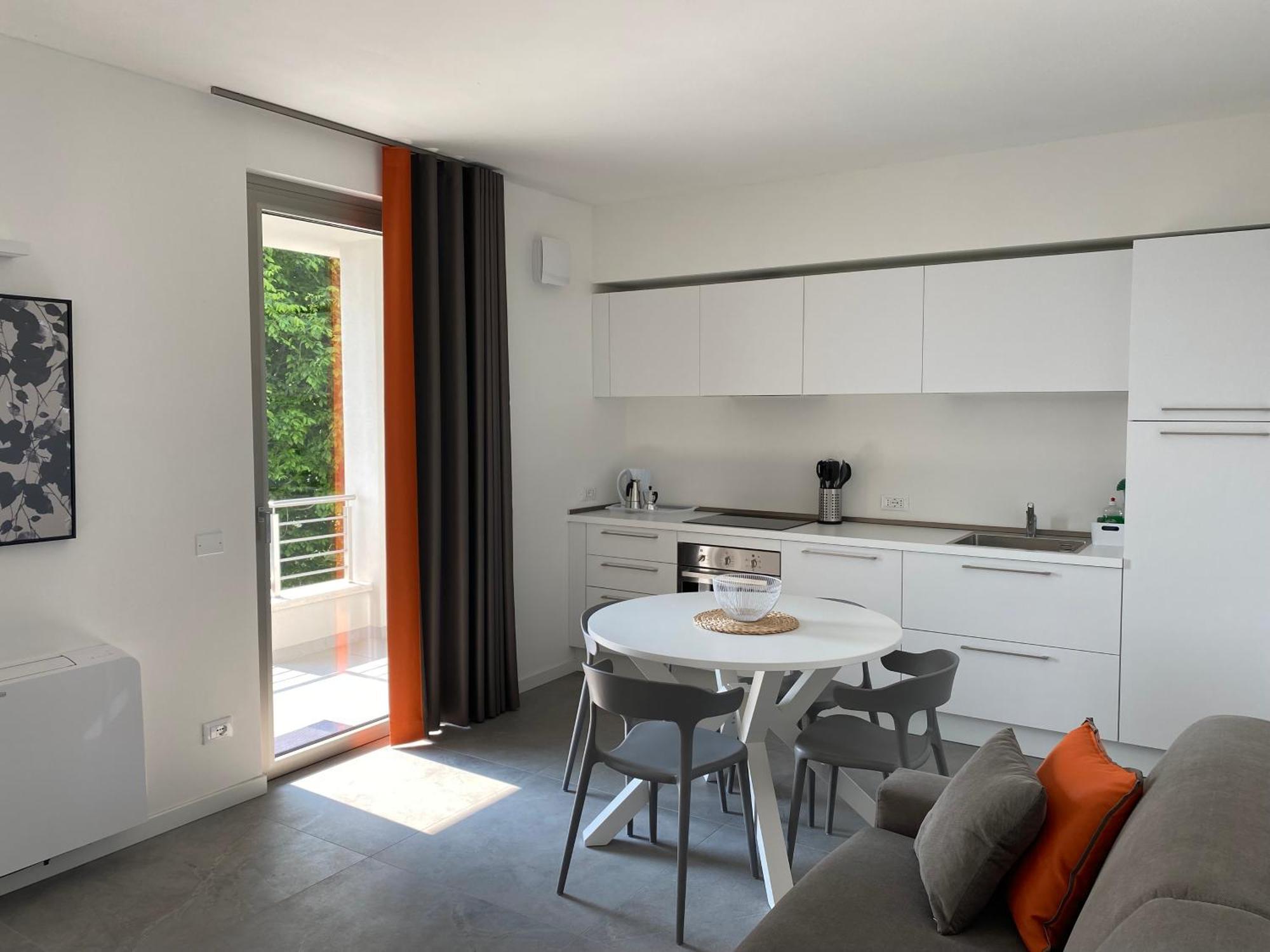 Sirmio Apartments - Darsena Stay Sirmione Extérieur photo