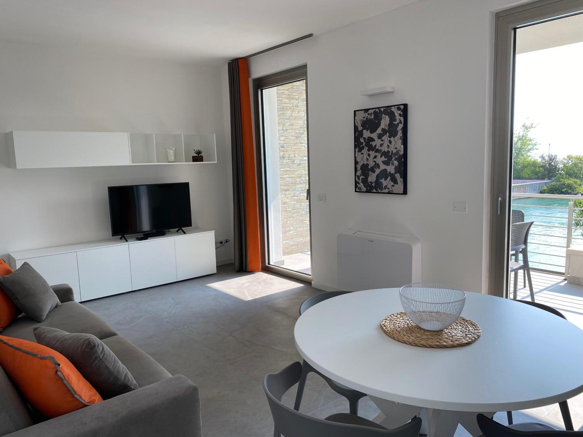 Sirmio Apartments - Darsena Stay Sirmione Extérieur photo