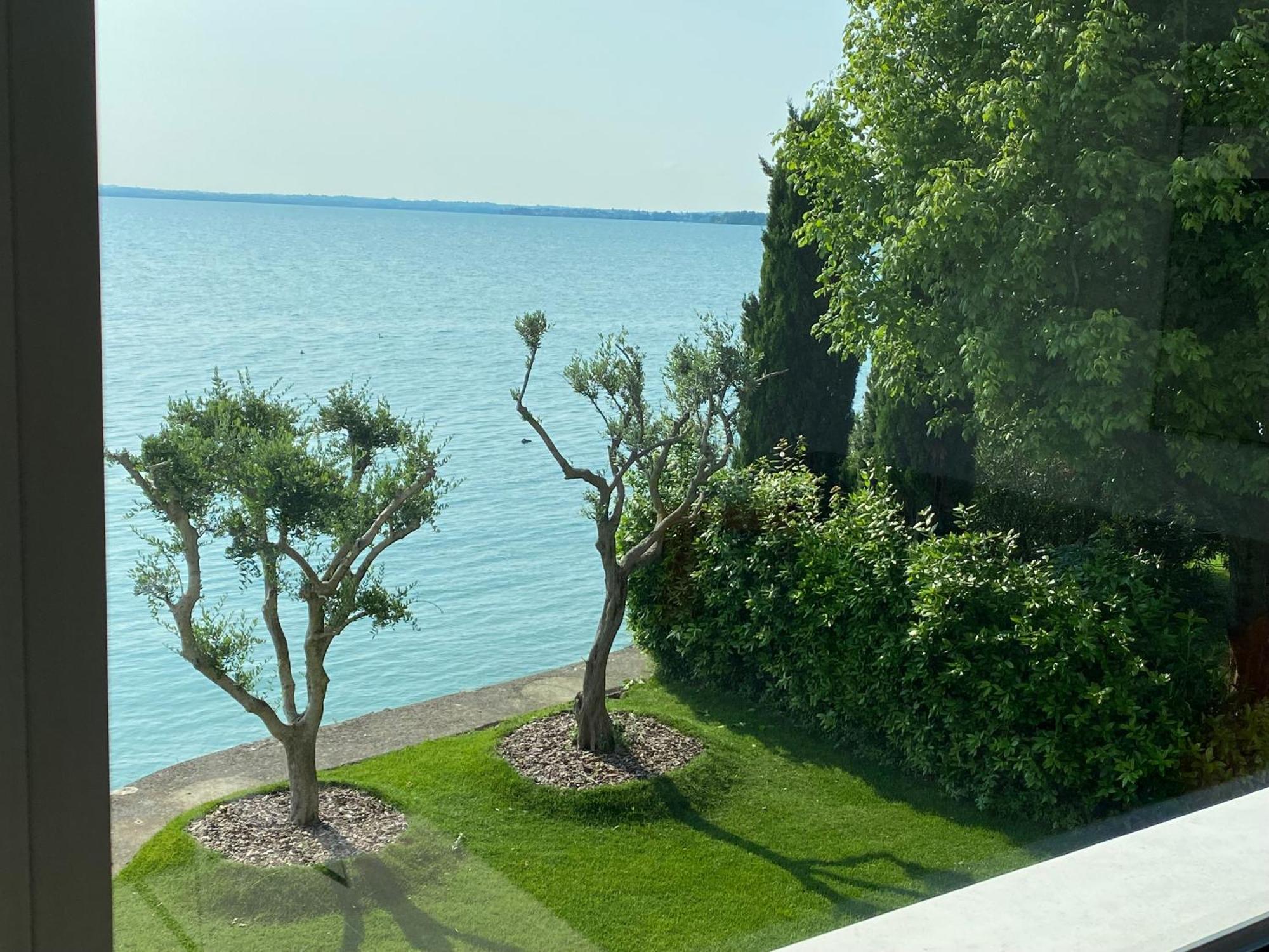 Sirmio Apartments - Darsena Stay Sirmione Extérieur photo